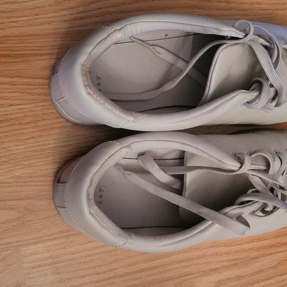 A New Day Grey Shoes - Picture 2 of 4